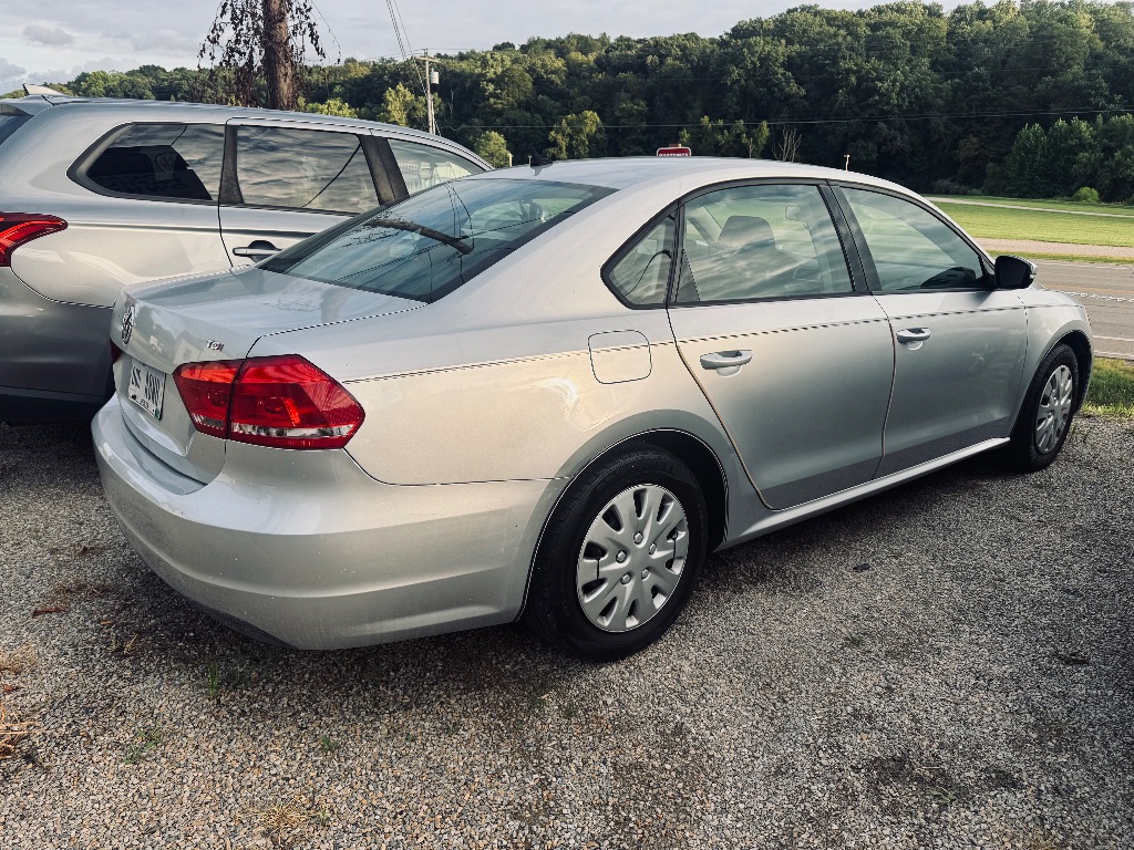 2014 Volkswagen Passat S