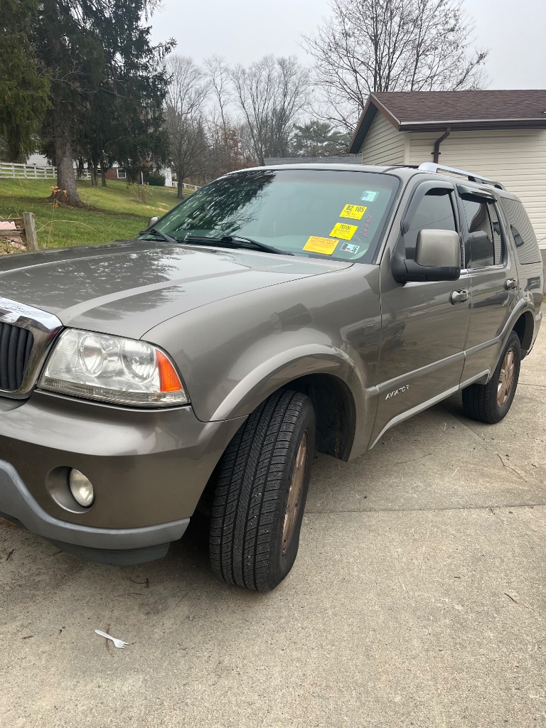 2004 Lincoln Aviator Luxury's photo
