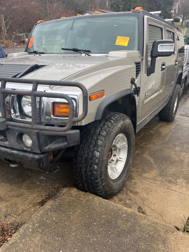 2004 Hummer H2 Base's photo